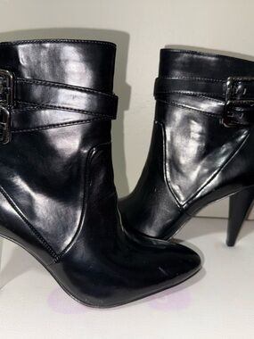Calvin Klein Black Leather Pointed-Toe Ankle Booties with Buckle Strap